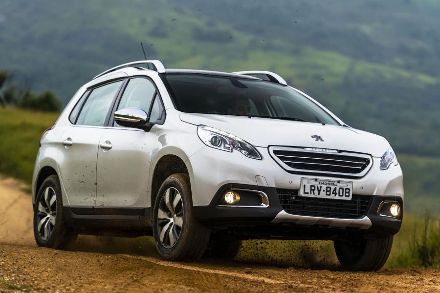  Peugeot 2008 2015 года  (BR) (фото 8 из 25)